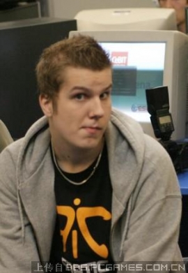 f0rest @WCG 2011 vs dateam